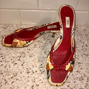 Vintage Prada kitten heel Venezia print sandals.